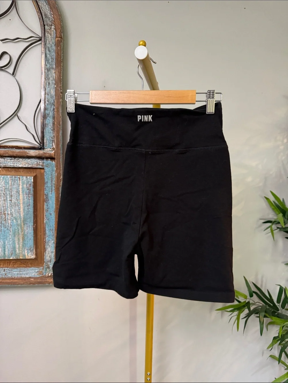 PINK Victoria's Secret Black High-Waist V-Front Bike Shorts EUC L